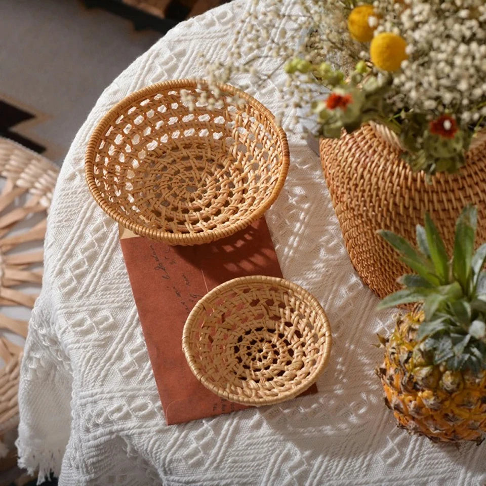 Hand-Woven Rattan Hollow Fruit Basket - Boho Kitchen Storage & Bread Bowl 1Pc